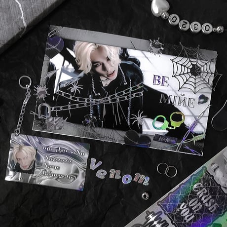 ♡°｡ CRAZY LOVE ホログラム入り デコ ステッカー *ﾟ♡