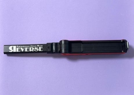 「新REVERSE」ロゴ入り　めっちゃ明るいぞ！LEDワークライト