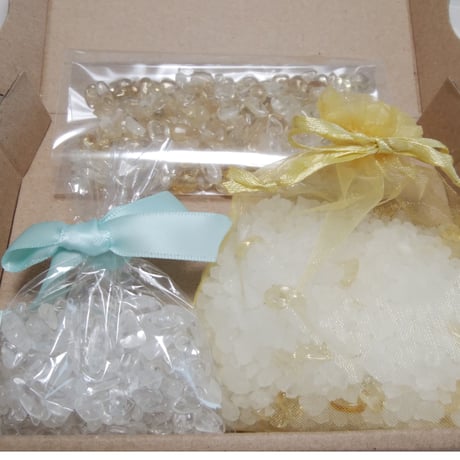 【高品質・限定１セット】ヒマラヤ岩塩＆水晶さざれ＆シトリンさざれ３点ギフトセット／空間浄化に一役買う石の質が良いセットです！*＊