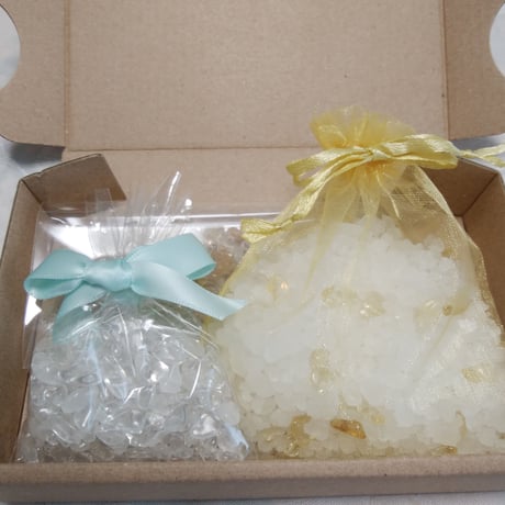 【高品質・限定１セット】ヒマラヤ岩塩＆水晶さざれ＆シトリンさざれ３点ギフトセット／空間浄化に一役買う石の質が良いセットです！*＊
