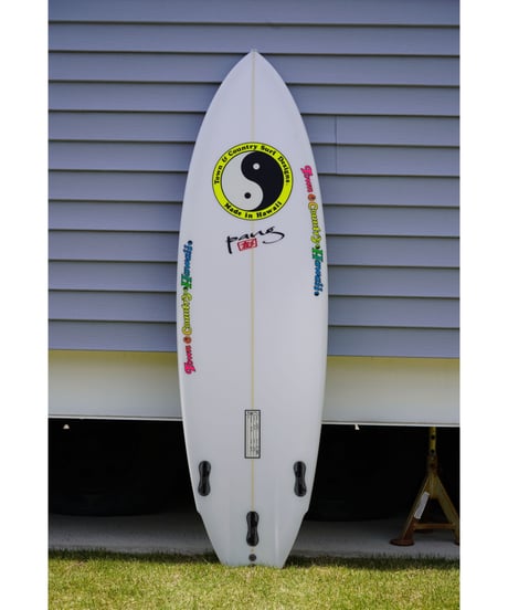 TOWN & COUNTRY SURFBOARDS - SINR5'9"