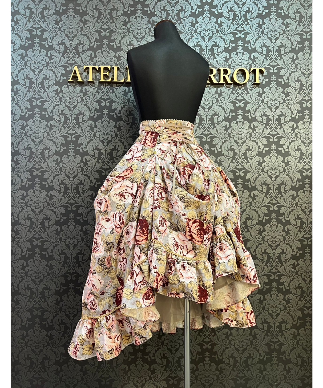 Victorian maiden】ヴィクトリアンメイデン ローズゴブランバッスル  