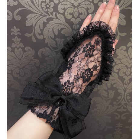【ATELIER PIERROT】アトリエピエロ　レースグローブ　ショート丈　黒　指ぬき　Lace Fingerless Gloves (short, black)