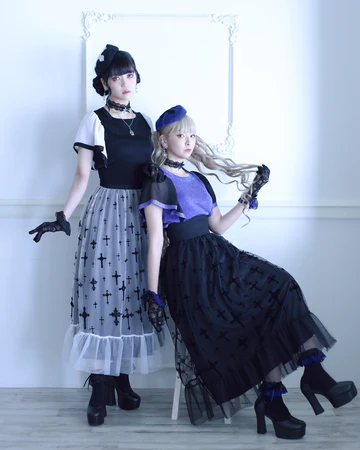 モワティエ　十字架フロッキーハイウエストロングスカート Moi-même-Moitié on X: 