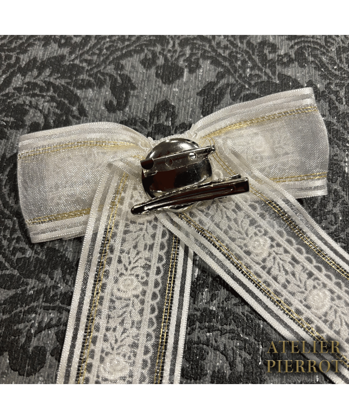 【ATELIER PIERROT】 Ribbon Cross Charm Clips Whi...