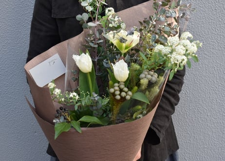 【店頭受け渡し】姉妹店pivoine 季節の花束 Lサイズ