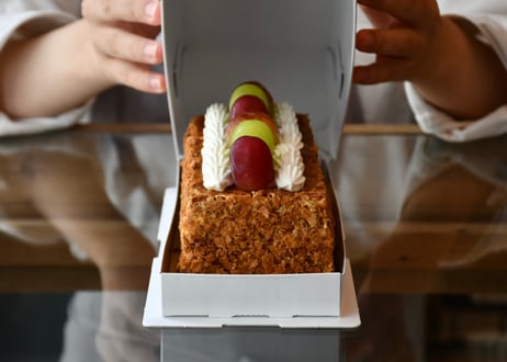 【店頭受け渡し】ホルンのナポレオンパイ イリヤマペスカさんのぶどう《11:00〜18:00》