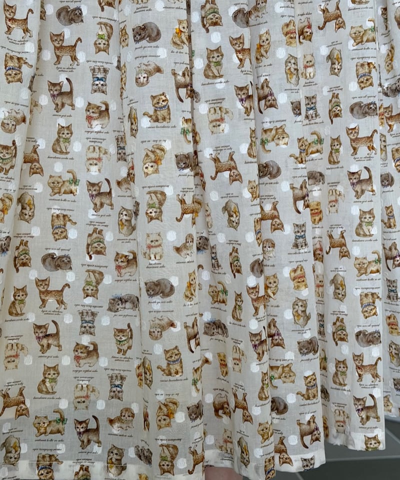 ノベルティ付き yukiemon3L こねこ図鑑 リバテキチュチュスカート モカ 数量限定受注・3L】こねこ図鑑ボリュームスカート・ミルク | yukiemon