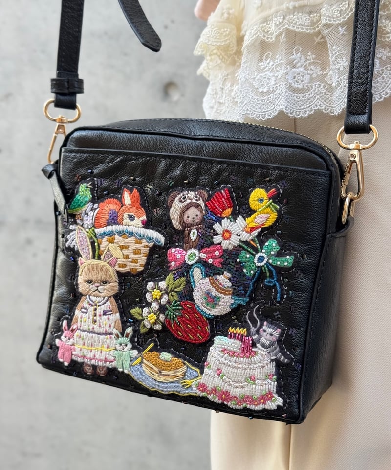 yukiemon/ぎゅうぎゅう携帯マルチポシェット