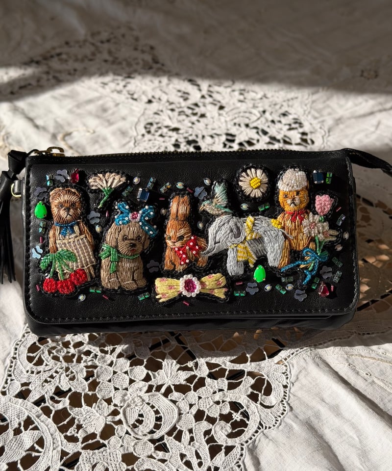 yukiemon ぎゅうぎゅうお財布バッグ ショルダー ユキエモン 現物】蚤の市ぎゅうぎゅうお財布ショルダーBAG (ブラック) | yukiemon