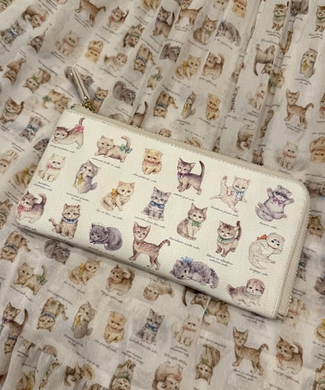 【現物】テキスタイルぺたんこ長財布(こねこ図鑑)