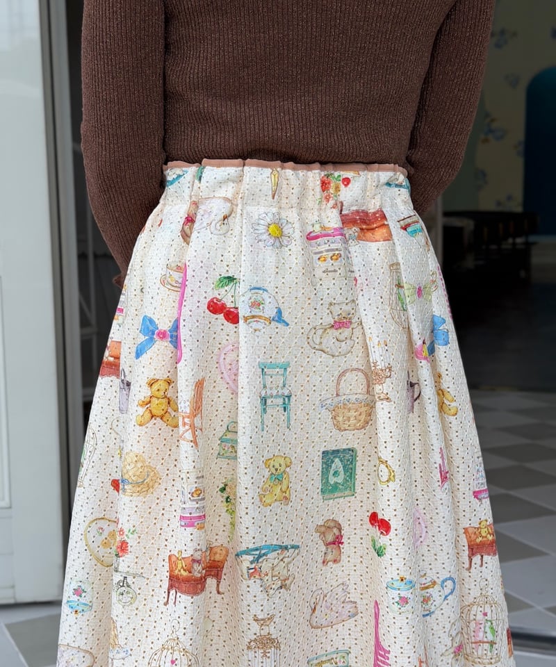 受注【M】レーシー丈長スッキリスカート | yukiemon