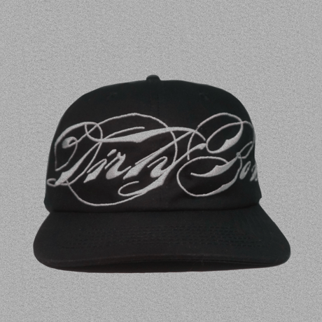 CURSIVE LOGO CAP