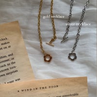 flower necklace