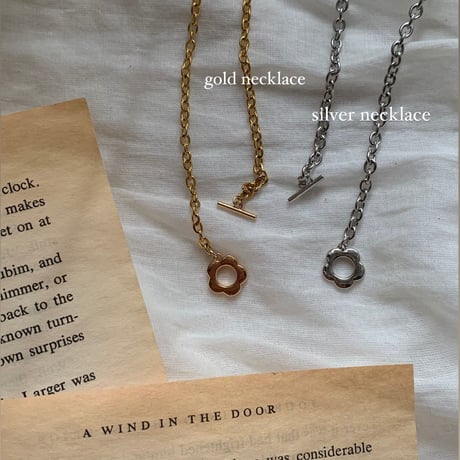flower necklace