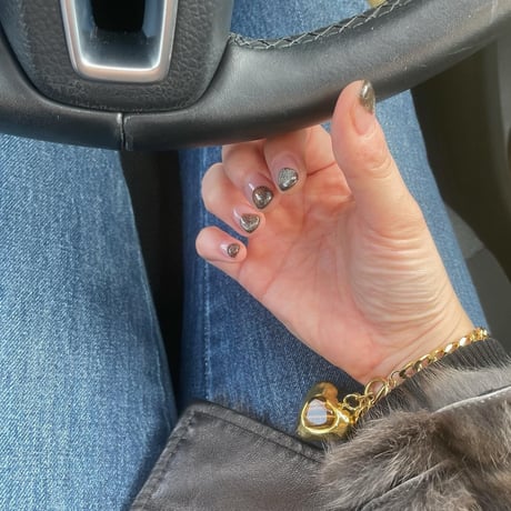 gold heart bracelet