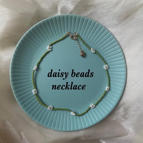 005.daisy  beads necklace