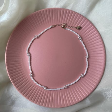 005.daisy  beads necklace
