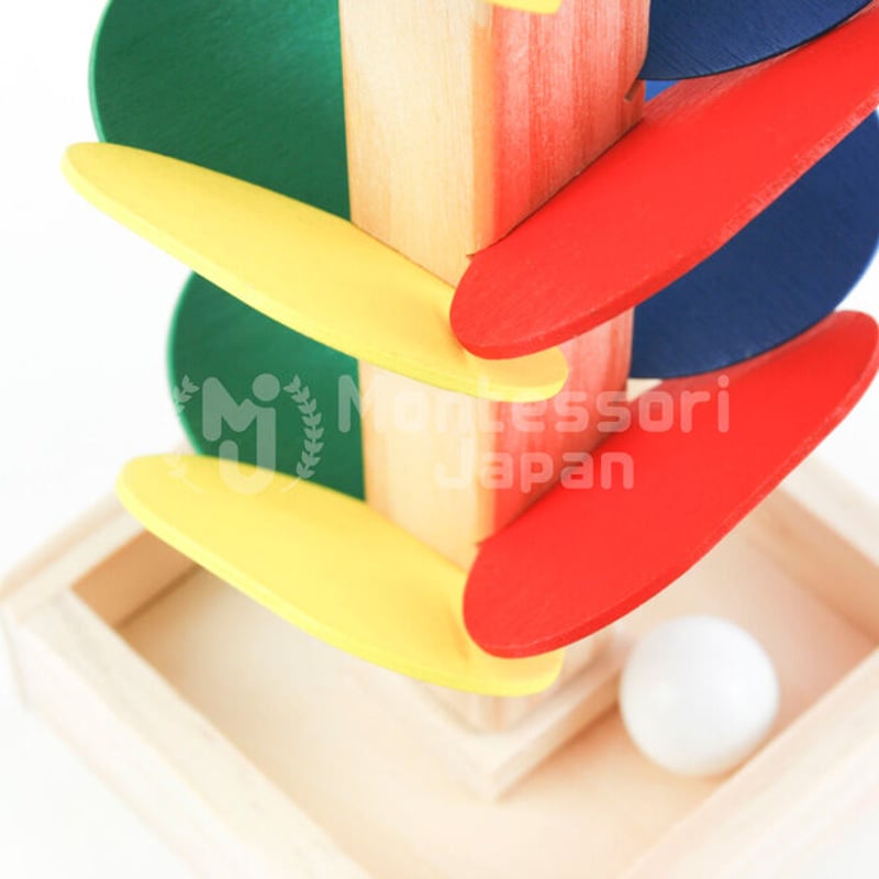 木のおもちゃ 知育玩具 玉転がし | Montessori Japan