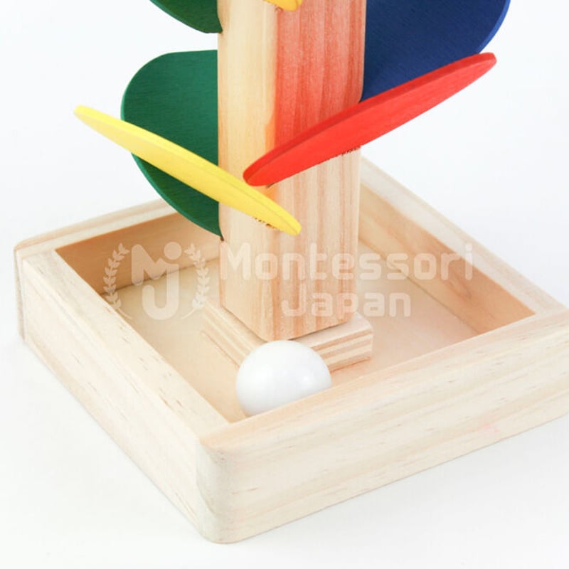 TAG 木製 ボール転がし 知育玩具　モンテッソーリ 木のおもちゃ 知育玩具 玉転がし | Montessori Japan