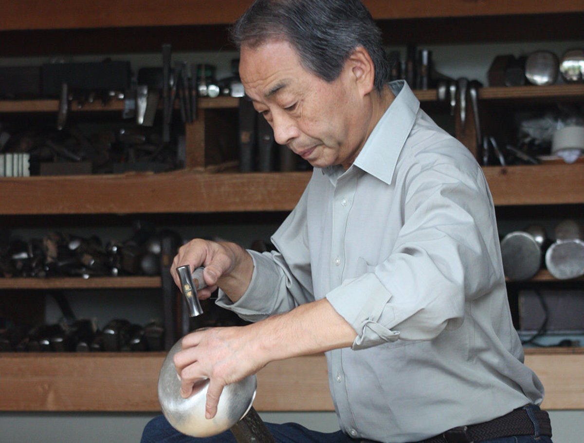 鎌倉清雅堂 開店25年に向けて、清雅堂代表の鎚起作家 西片正さん