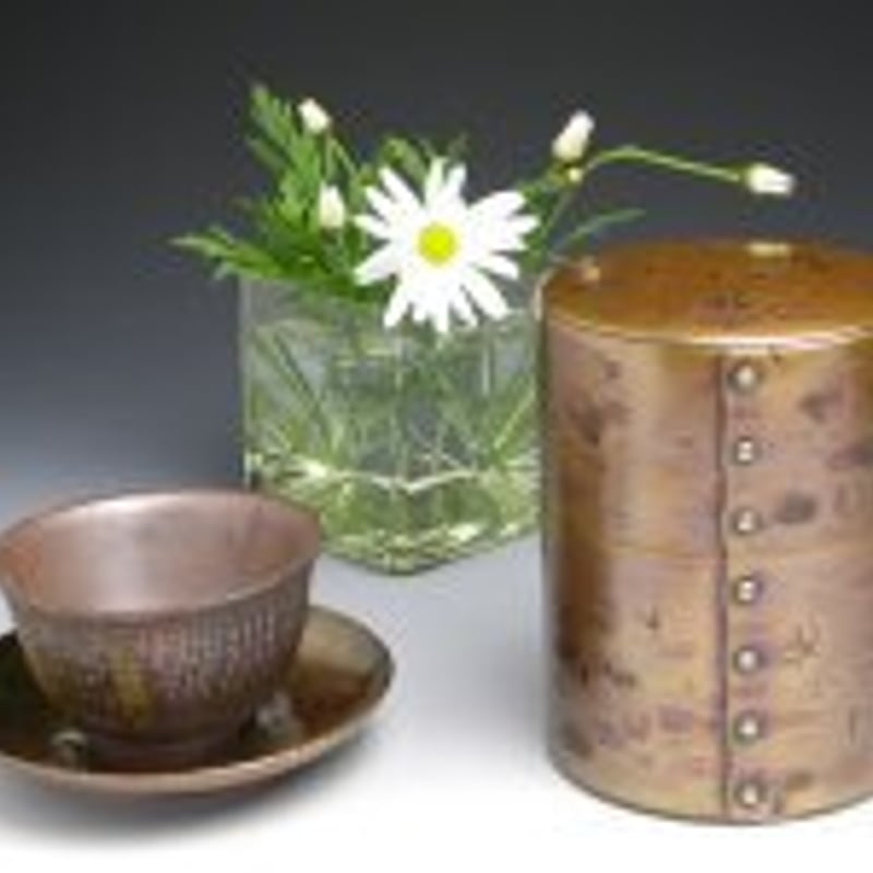 茶筒 生地色 四半斤 茶器【工芸ギフト】 工芸品 鍛造 おしゃれ 日本製