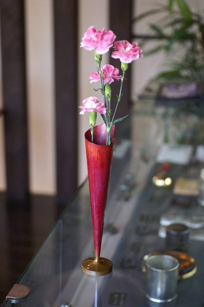 花瓶 紅色 垂花 中 一輪挿し 花器 銅製 工芸品 鍛造 手づくり おしゃれ