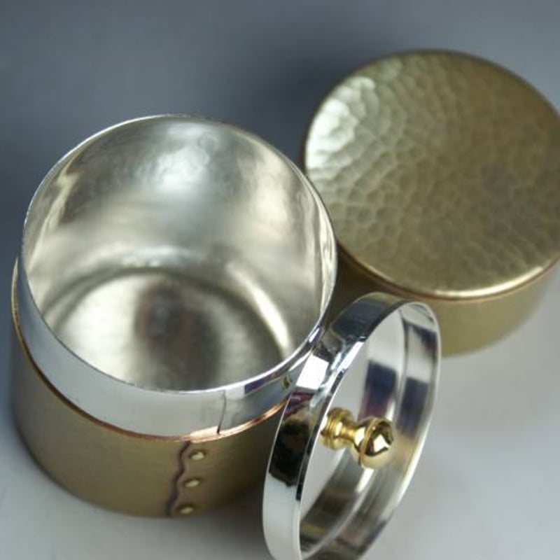 手作り銅器 茶筒（茶入れ） こがね色 50g入用 茶器 工芸品 鍛造