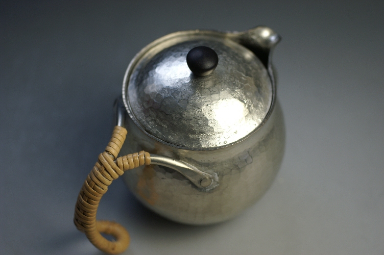 〇Eb左1050 錫製 一対 茶器 急須 酒器 〇Eb左1050 錫製 一対 茶器 急須 酒器