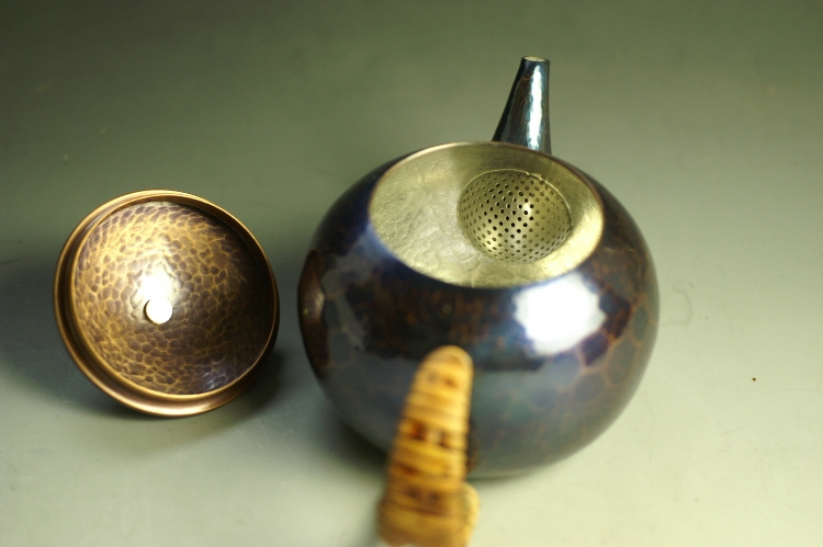 急須 銅器 手作り 青藍色 丸形 口網 ツマミ 木瓜 二合用 茶器 急須 銅器 手作り 青藍色 丸形 口網 ツマミ 木瓜 二合用 茶器