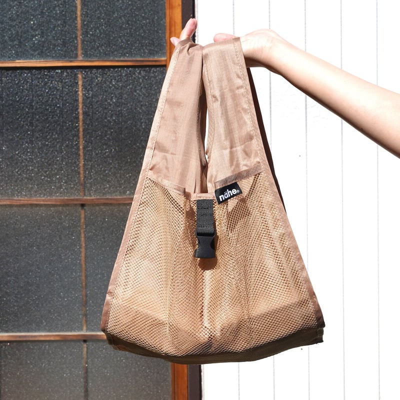 CosmeKitchen ベージュ ショッパー 中型 コスメキッチン】ギフトボックスとショッピングバッグが一体化