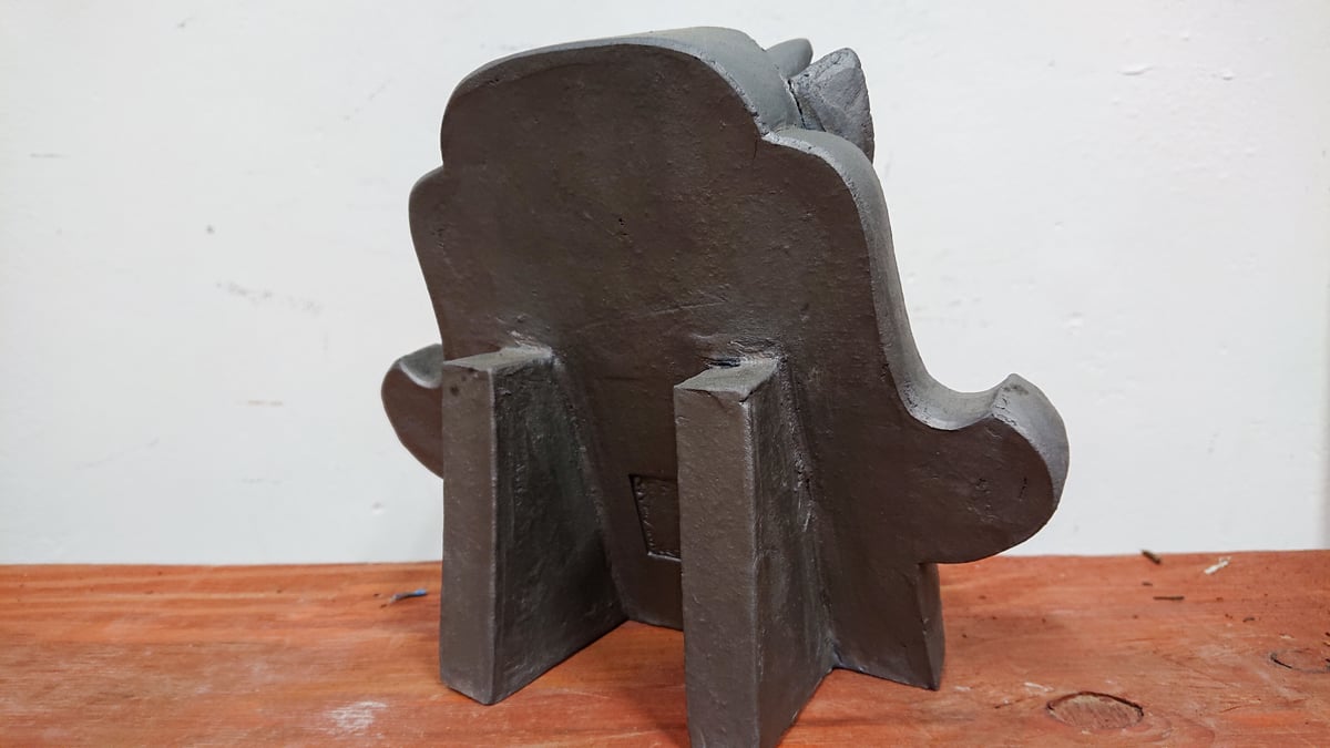 AKa6455　時代　鬼瓦　台座付き　欠けあり ❙ 壁掛け鬼面瓦-Ridge-end tile for wall hangings - 鬼瓦工場