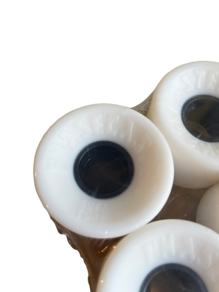 スケートボード PHASECASTER - SOFA TONE 56MM - WHITE PHASECASTER - SOFA TONE • TWO TONES 56MM - BLACK/WHITE– The Heated