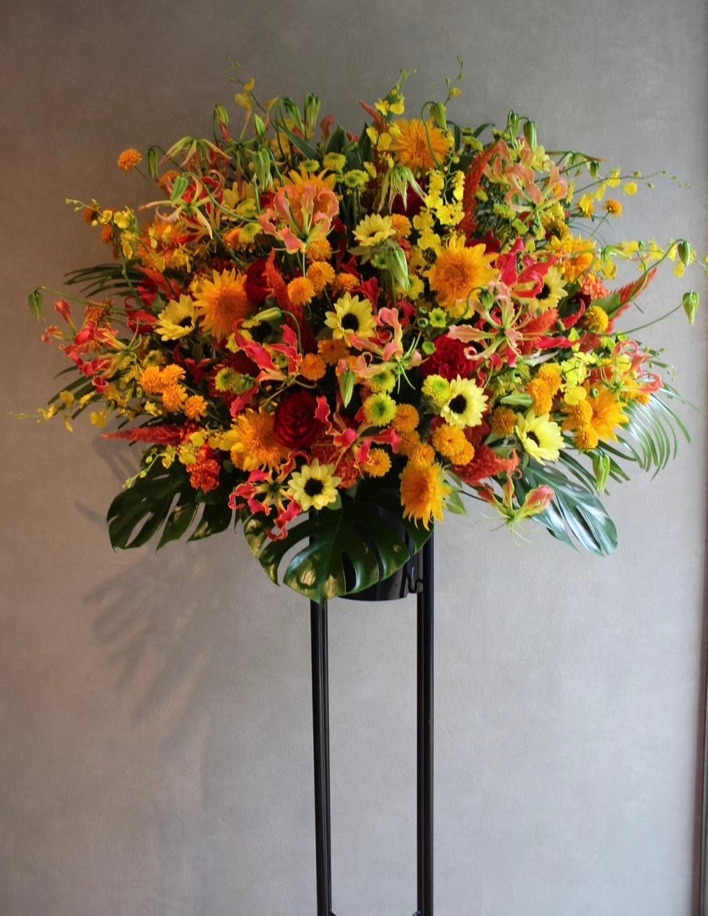 スタンド花（Mサイズ） | MAKOTOOKUDOMI