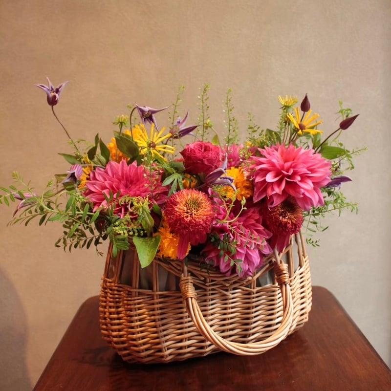 全国発送専用】アレンジメント（Mサイズ） | MAKOTOOKUDOMI