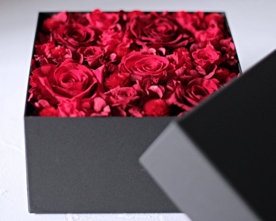 プリザーブドフラワー（ボックス） | MAKOTOOKUDOMI