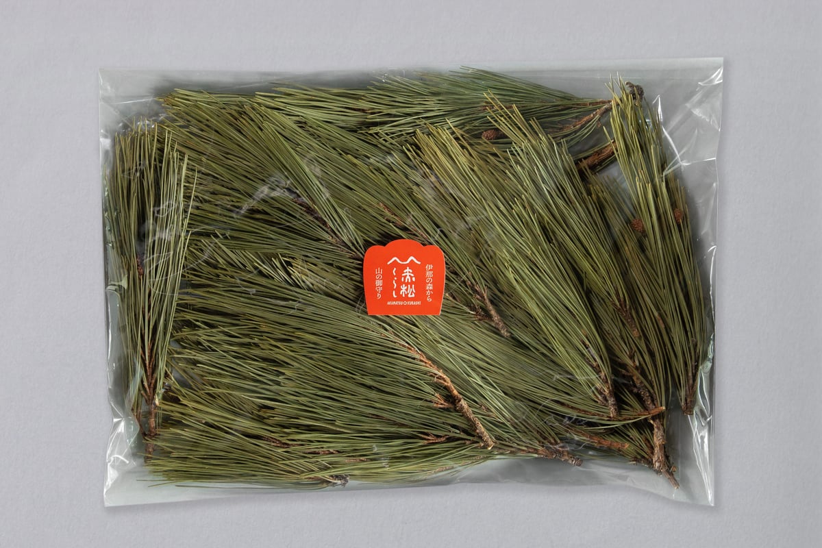 乾燥松葉 | 赤松くらし