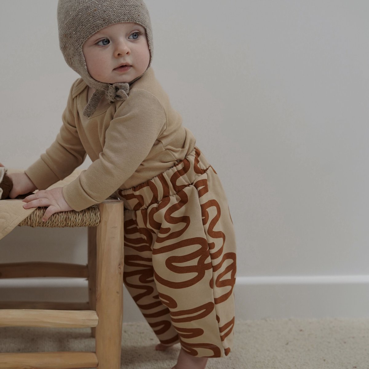 売り出し organic traveller pants 2-3y