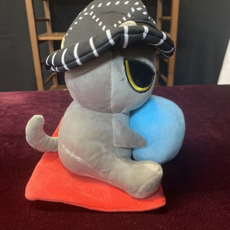 占い師けんけんのペット　ぬいぐるみ招き猫　けんにゃん