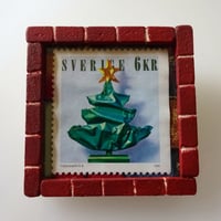 [Krabat2] スウェーデン切手を使った手作りブローチ（クリスマスツリー）