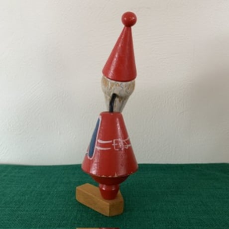 [Dala Treasures 76]  スウェーデン  目を閉じたやさしいトムテさん