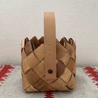 [min favorit  YKR 15] 白樺細工のプチ・バスケット（ヌメ皮ハンドル付きA)（新品）