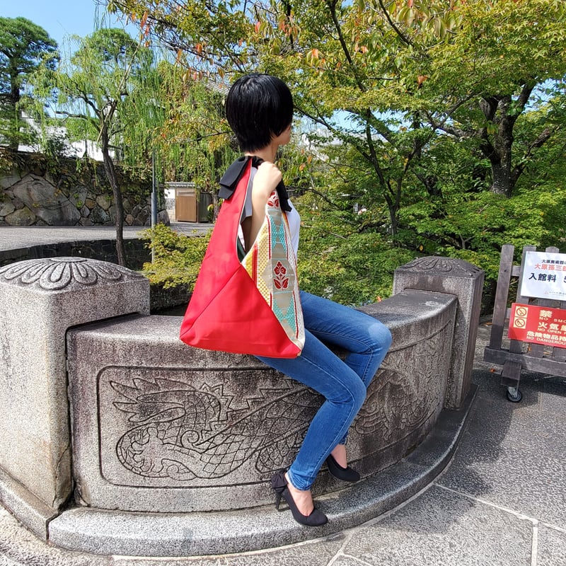 リボンバッグ 正絹帯地 縦市松菱赤帯無地文様【着物・帯のリメイク
