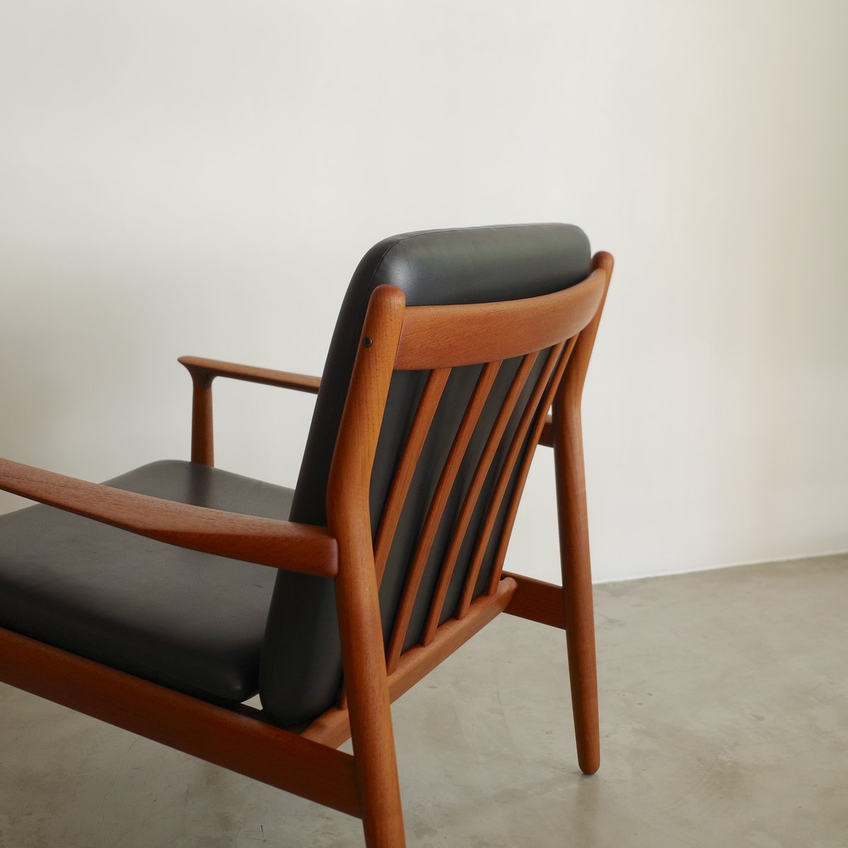 Svend Aage Eriksen / GM5 イージーチェア（ teak ） | 𝐟𝐥𝐨𝐨𝐫