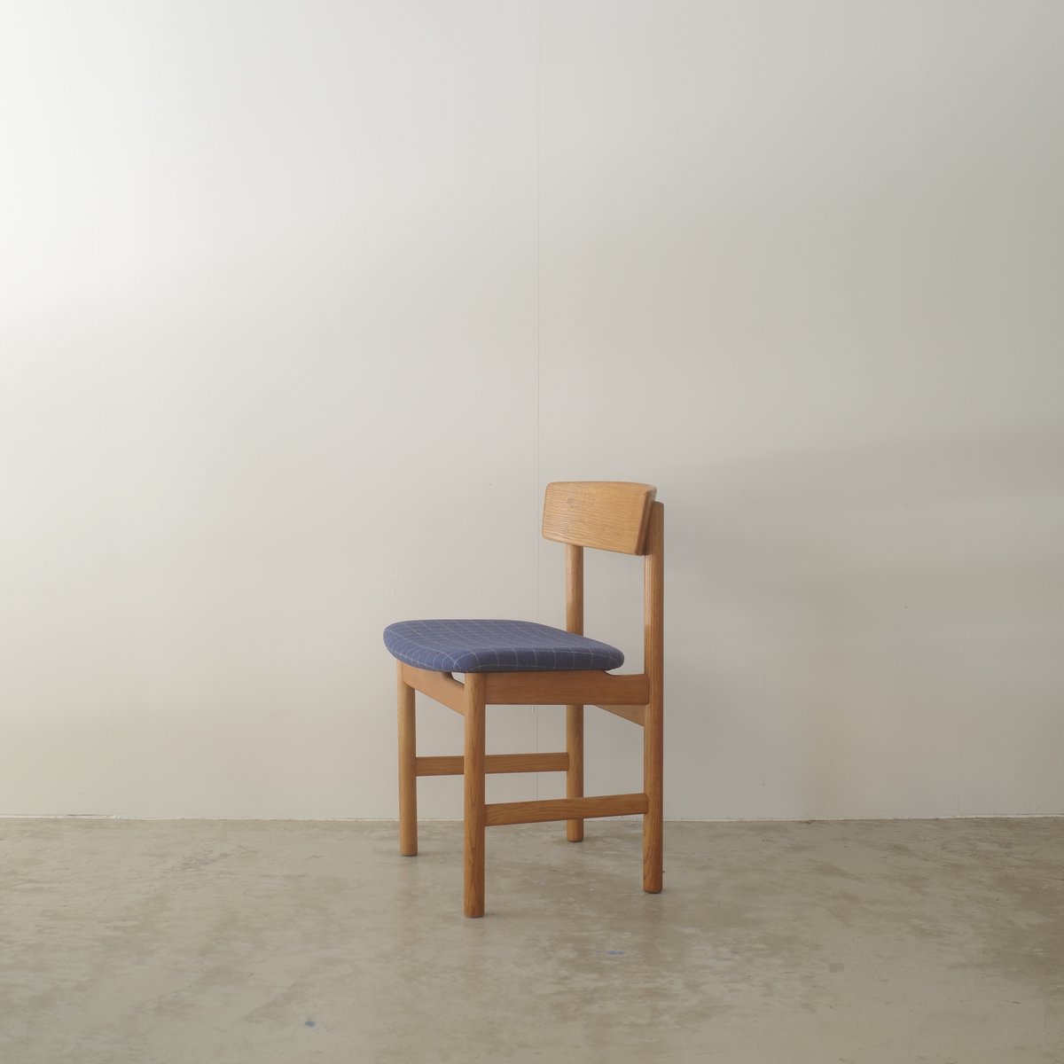 Borge Mogensen / Model.3236 ダイニングチェア〈 oak 〉 | 𝐟