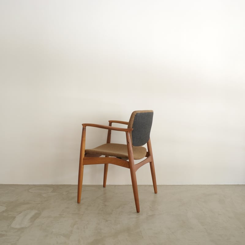 Erik Buck / model.67 'Captains chair' アームチェア（ w