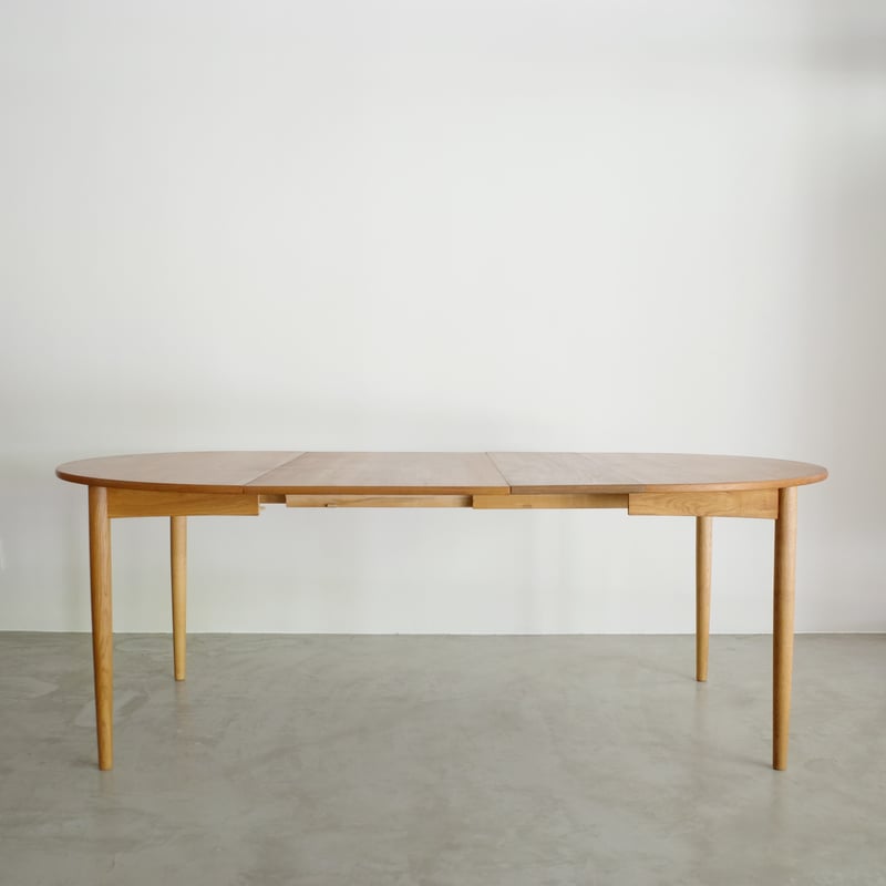 Borge Mogensen / model.121 ラウンドダイニングテーブル( teak Borge Mogensen / model.121 ラウンドダイニングテーブル( teak