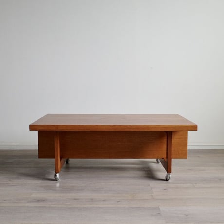 Hans J. Wegner / RY19 TVボード