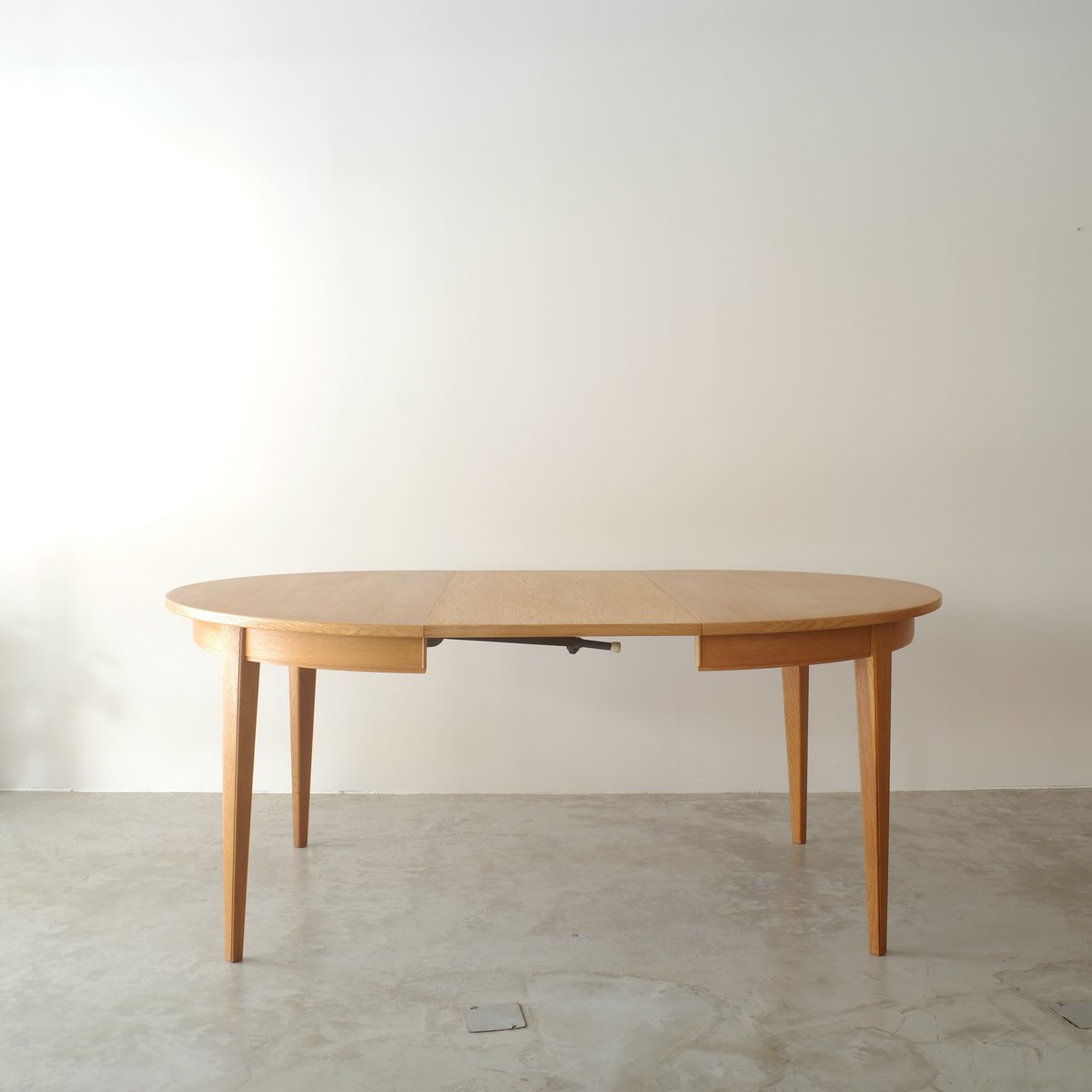 【発送の場合は即購入不可】 デンマーク Omann Jun ダイニングテーブル model55 チーク 北欧 ヴィンテージ 伸長 円形 エクステンション ラウンド テーブル 92238 Gunni Omann チーク材 model55 エクステンションダイニングテーブル
