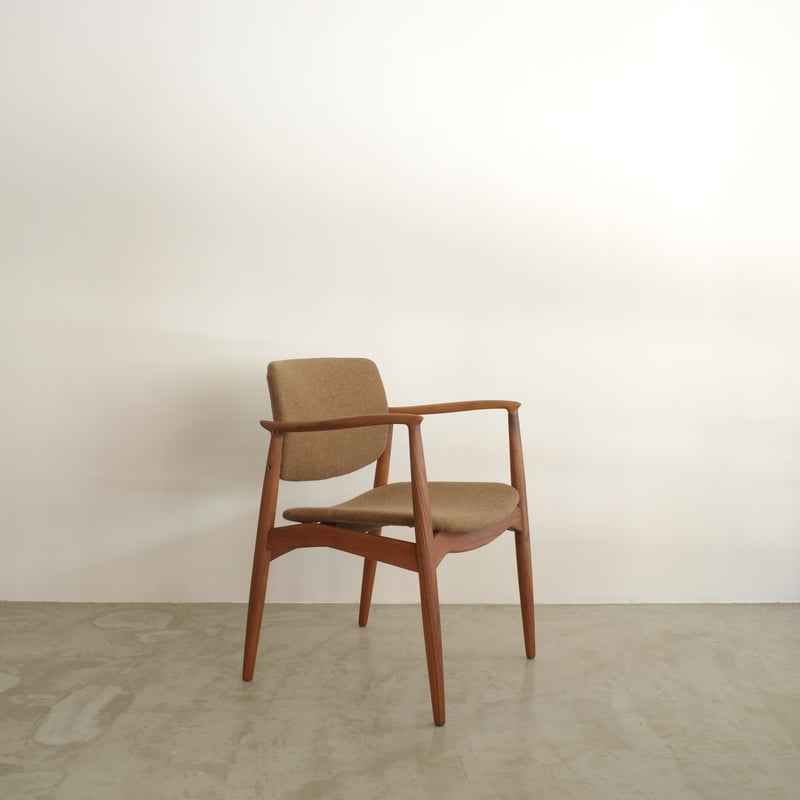 Erik Buck / model.67 'Captains chair' アームチェア（ w
